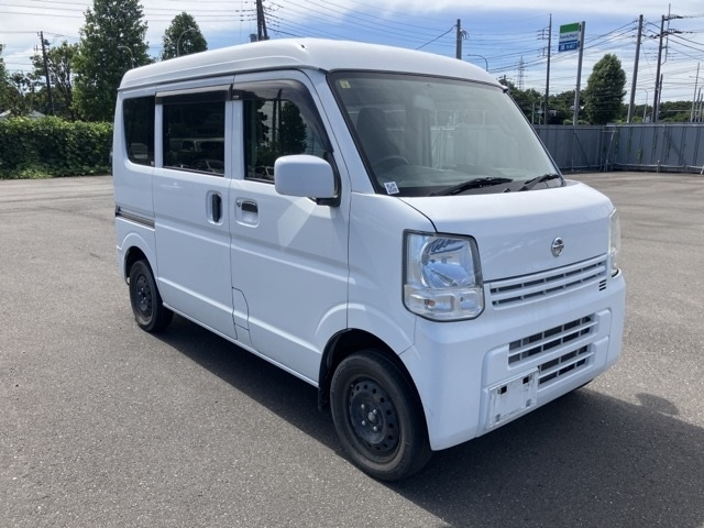 NISSAN CLIPPER VAN