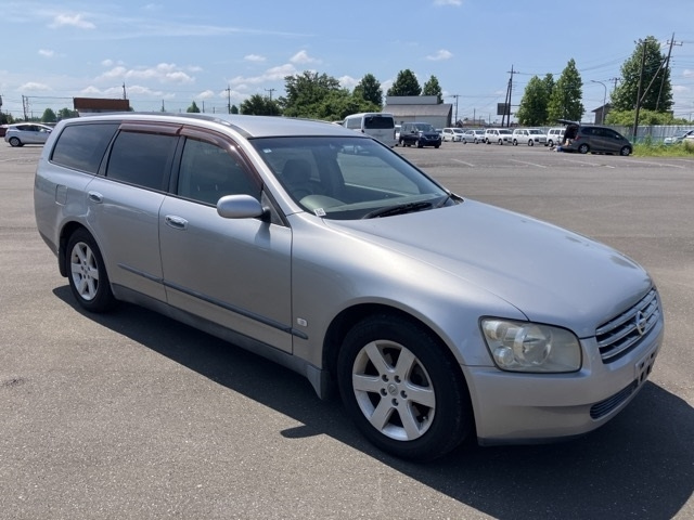 NISSAN STAGEA