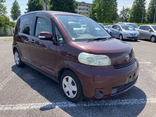 TOYOTA PORTE