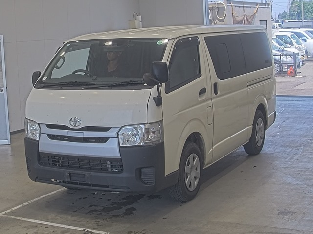 TOYOTA REGIUS ACE VAN