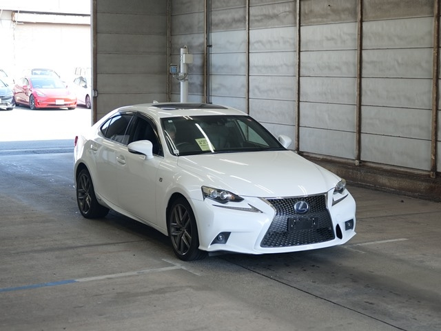 LEXUS IS