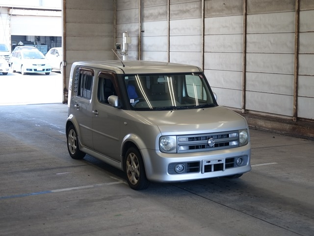 NISSAN CUBE