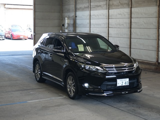 TOYOTA HARRIER