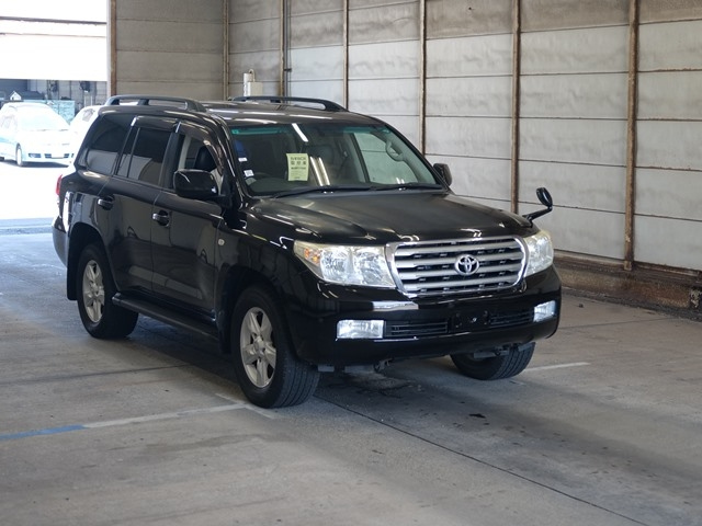 TOYOTA LAND CRUISER