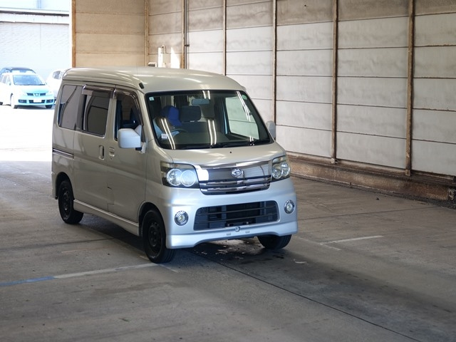 DAIHATSU ATRAI WAGON