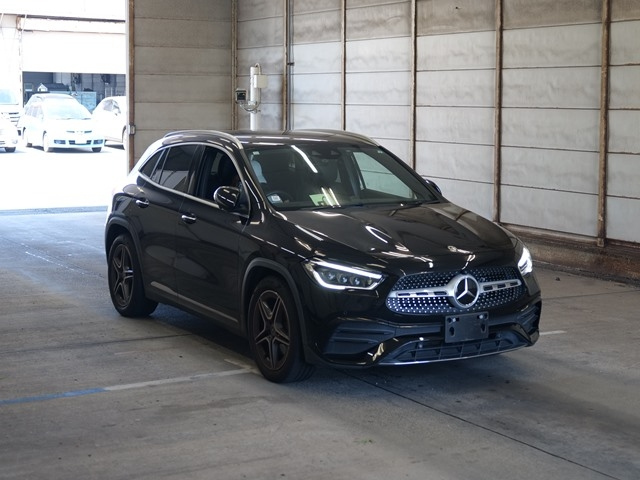 MERCEDES BENZ GLA CLASS