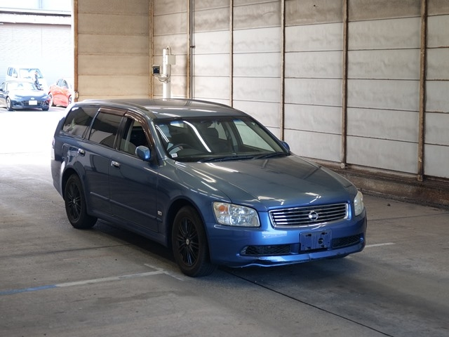 NISSAN STAGEA
