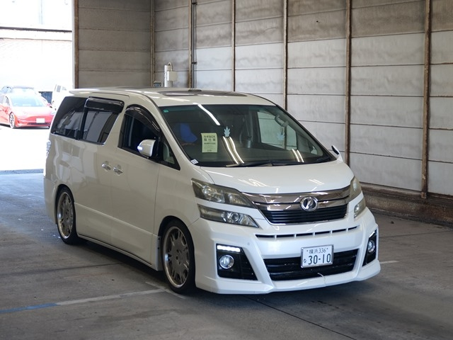 TOYOTA VELLFIRE