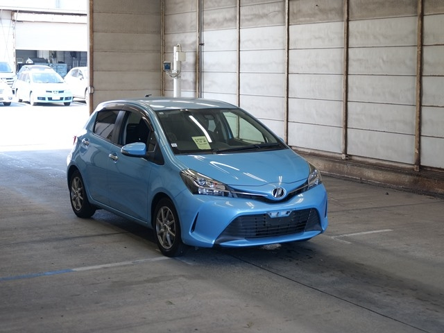TOYOTA VITZ