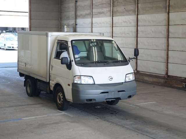 NISSAN VANETTE TRUCK