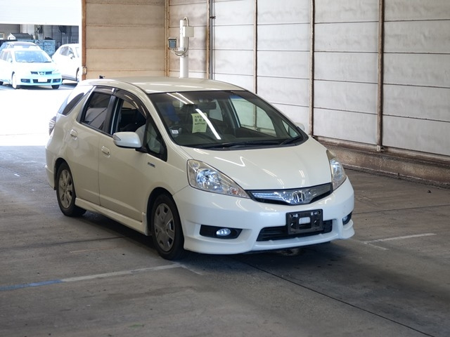 HONDA FIT SHUTTLE