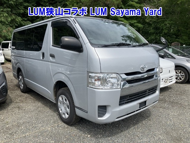 TOYOTA HIACE VAN