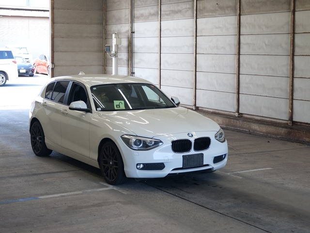 BMW 1 SERIES