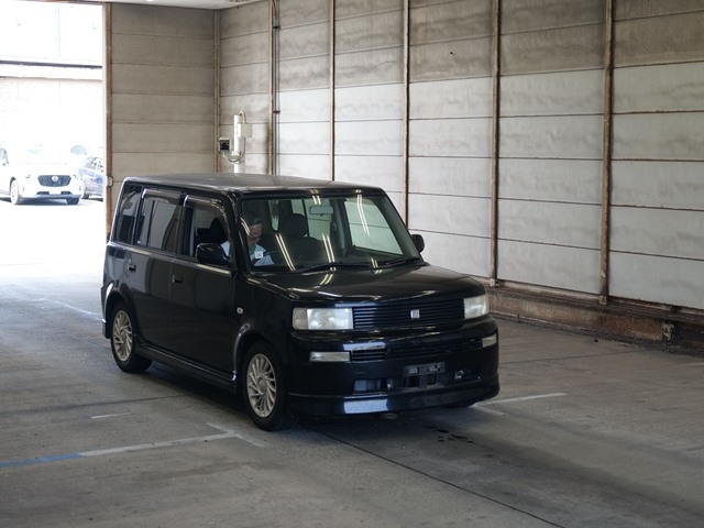 TOYOTA BB