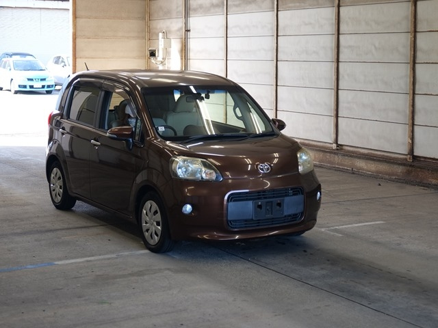 TOYOTA PORTE