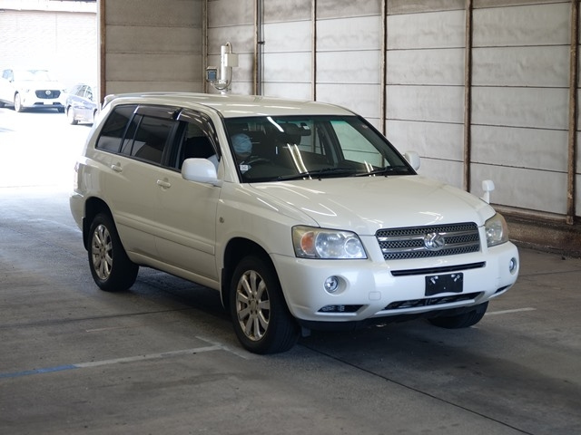 TOYOTA KLUGER