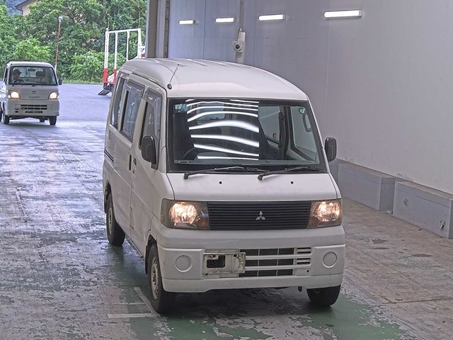 MITSUBISHI MINICAB VAN