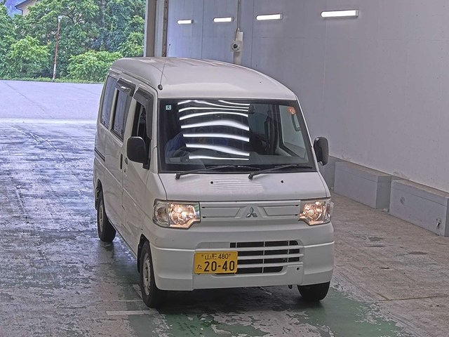 MITSUBISHI MINICAB VAN