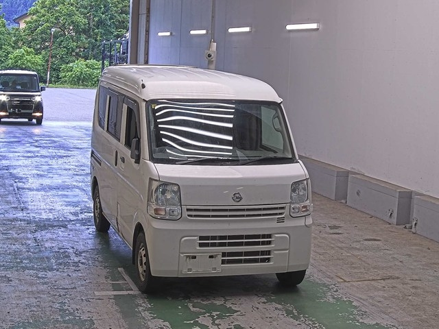 NISSAN CLIPPER VAN