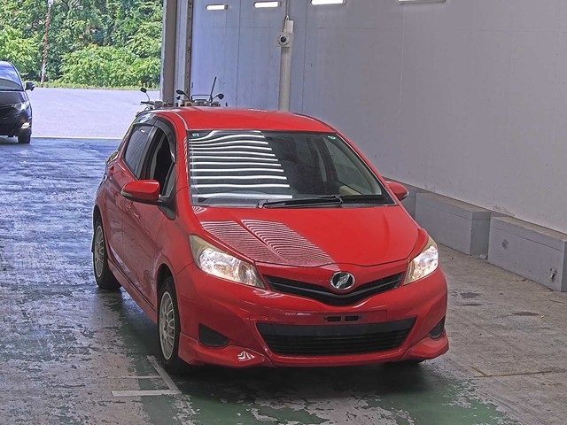 TOYOTA VITZ