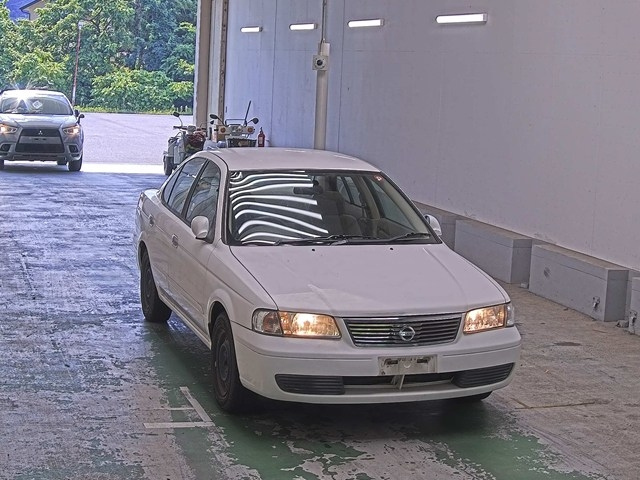 NISSAN SUNNY