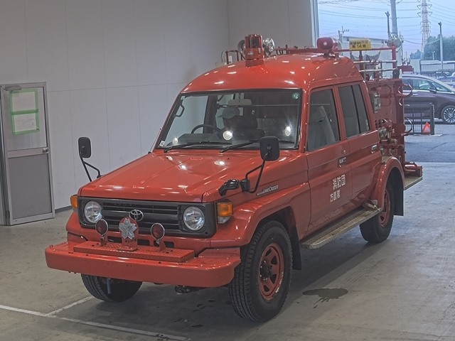 TOYOTA LAND CRUISER