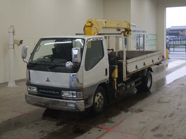 MITSUBISHI CANTER