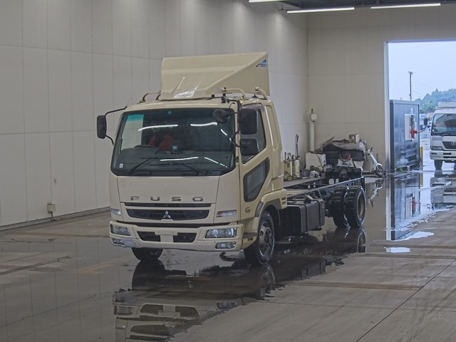 MITSUBISHI FUSO FIGHTER
