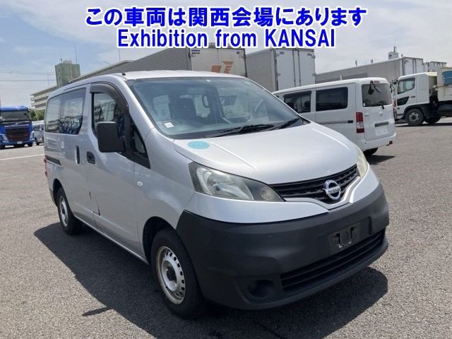 NISSAN NV200