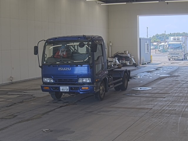 ISUZU FORWARD