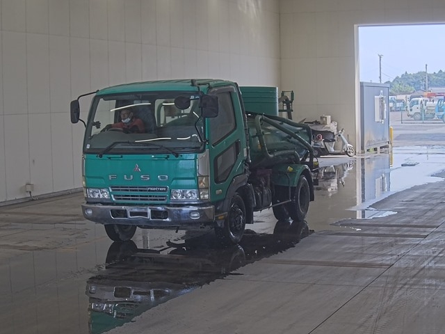 MITSUBISHI FUSO FIGHTER