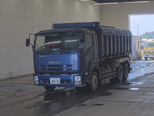 ISUZU TRUCK