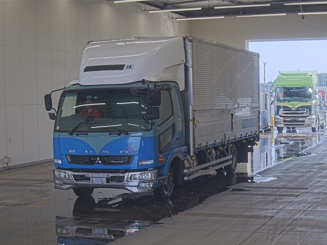 MITSUBISHI FUSO TRUCK