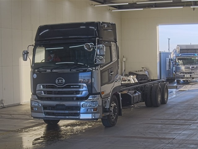NISSAN UD SERIES