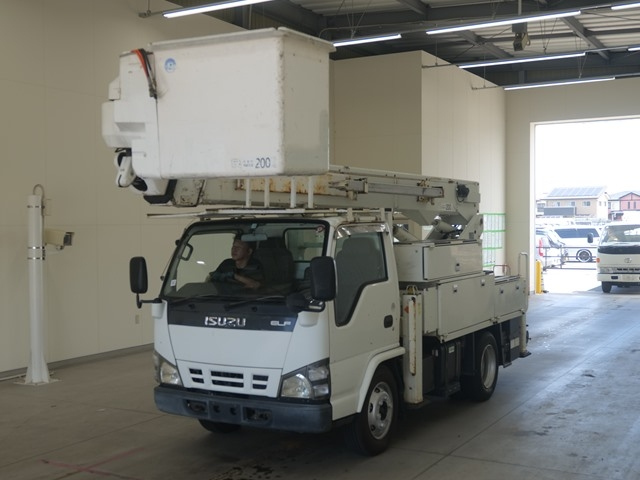 ISUZU ELF