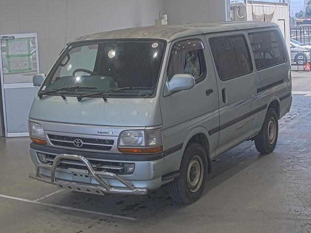 TOYOTA HIACE VAN