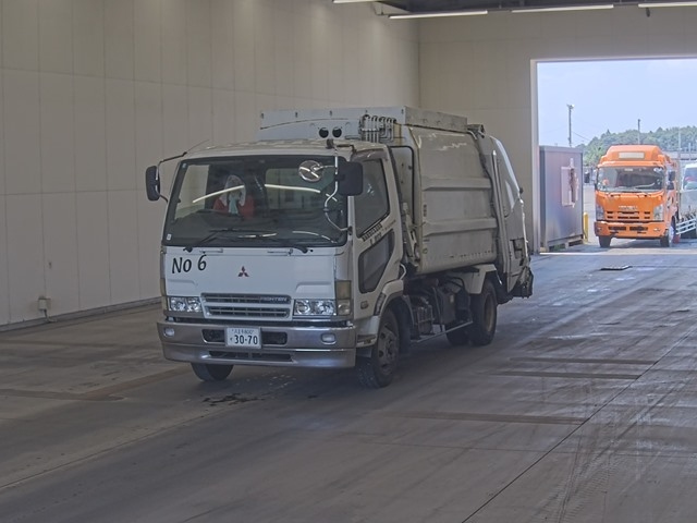 MITSUBISHI FUSO FIGHTER