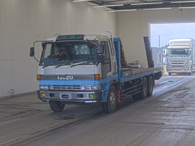 ISUZU TRUCK
