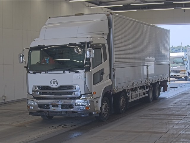 NISSAN QUON