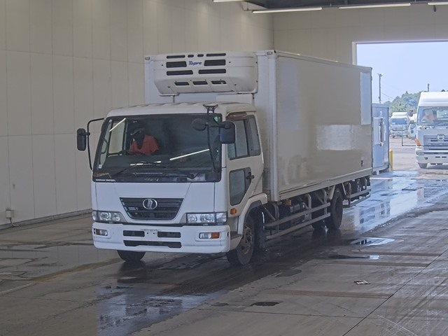NISSAN UD SERIES