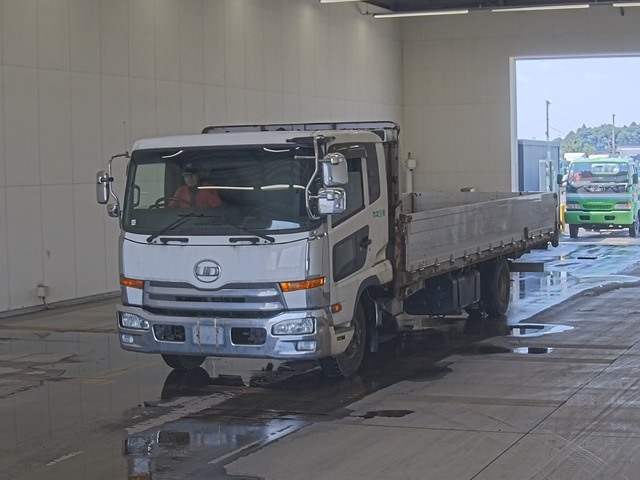 NISSAN UD SERIES