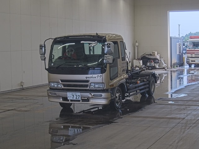 ISUZU FORWARD