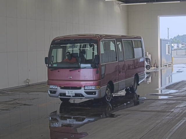 NISSAN BUS