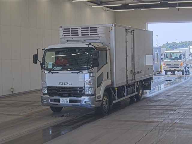 ISUZU FORWARD