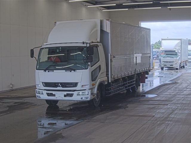 MITSUBISHI FUSO FIGHTER