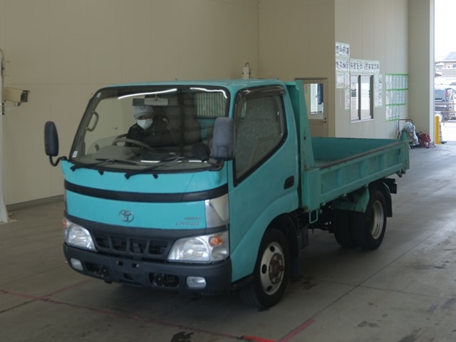 TOYOTA DYNA