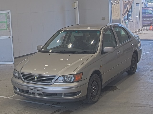 TOYOTA VISTA
