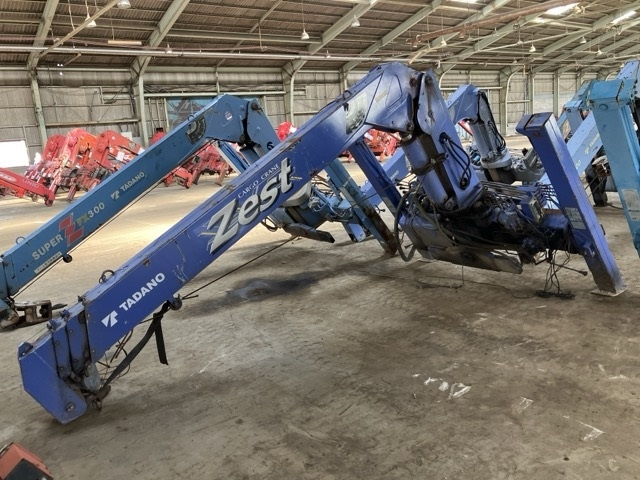 TADANO CRANE