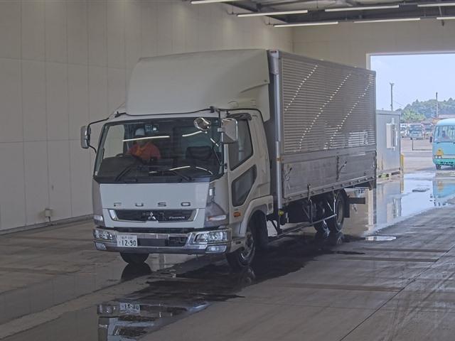 MITSUBISHI FUSO FIGHTER