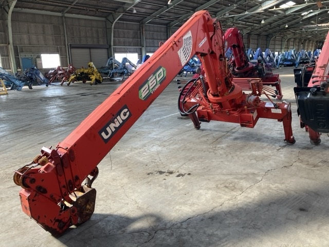 OTHERS UNIC CRANE